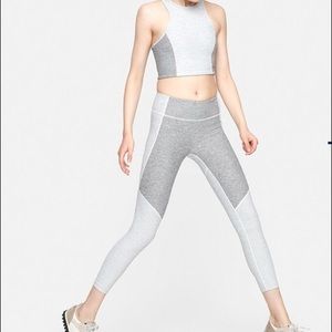 Outdoor Voices 3/4 Two-Tone Warm-Up Legging XS